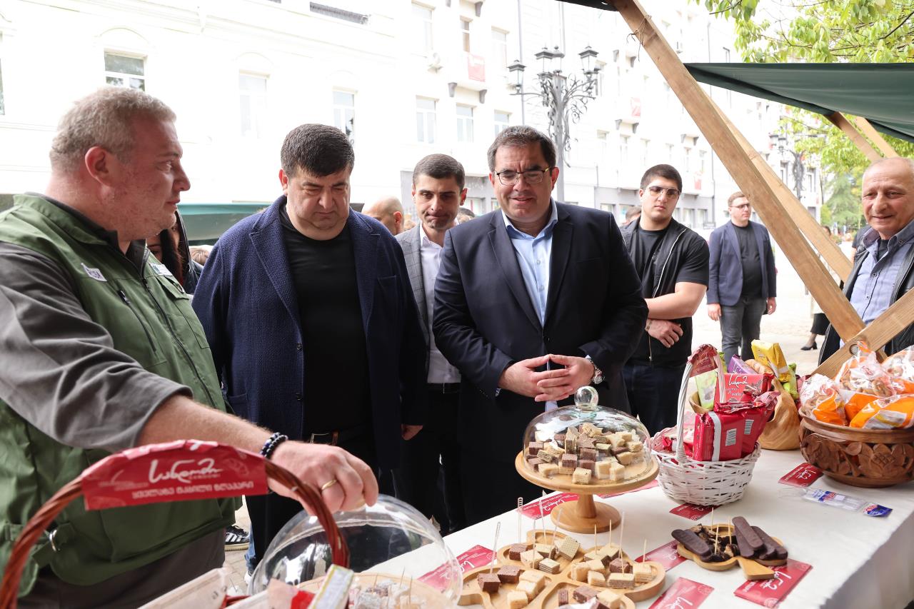 Within the framework of the celebration of Georgia's Independence Day, the Rural Development Agency is hosting citizens in the central square of the city of Ozurgeti