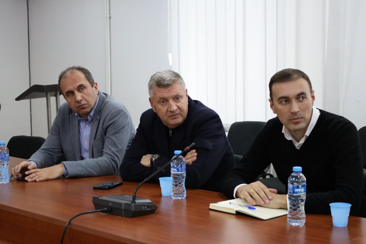 სოფლის განვითარების სააგენტოს დირექტორმა ქვემო ქართლის  რეგიონული სამსახურის 2025 წლის ანგარიში მოისმინა