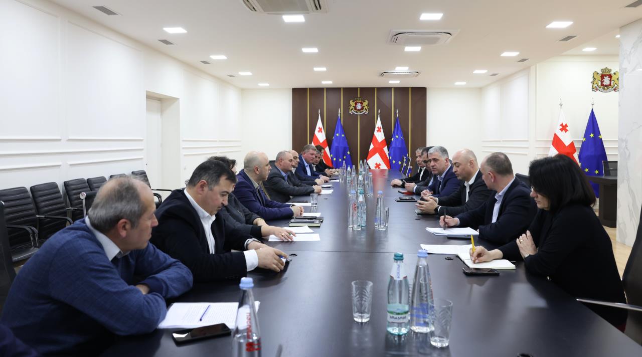 The Minister of Environment Protection and Agriculture Otar Shamugia met with the heads of the regional services of the Rural Development Agency in a working format